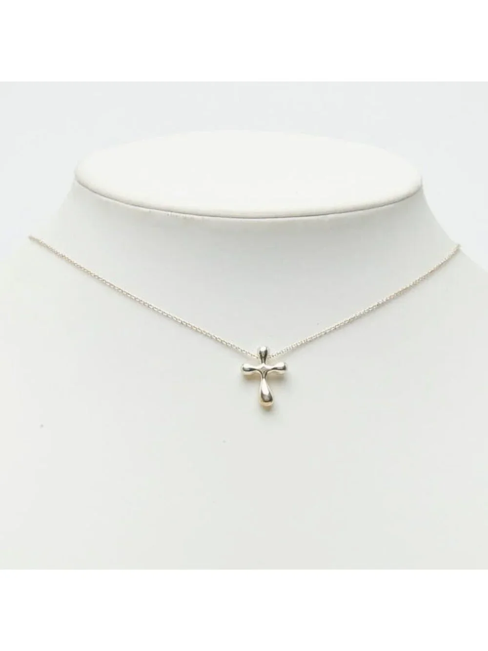 Tiffany & Co Elsa Peretti Small Cross Chain Pendant 925 Sterling Silver